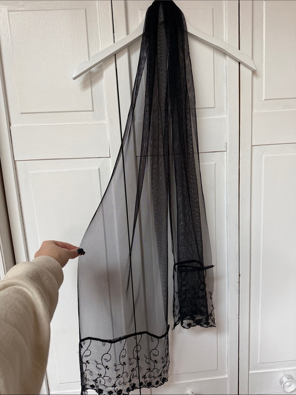 Vintage Y2K Black Mesh Embroidered Scarf